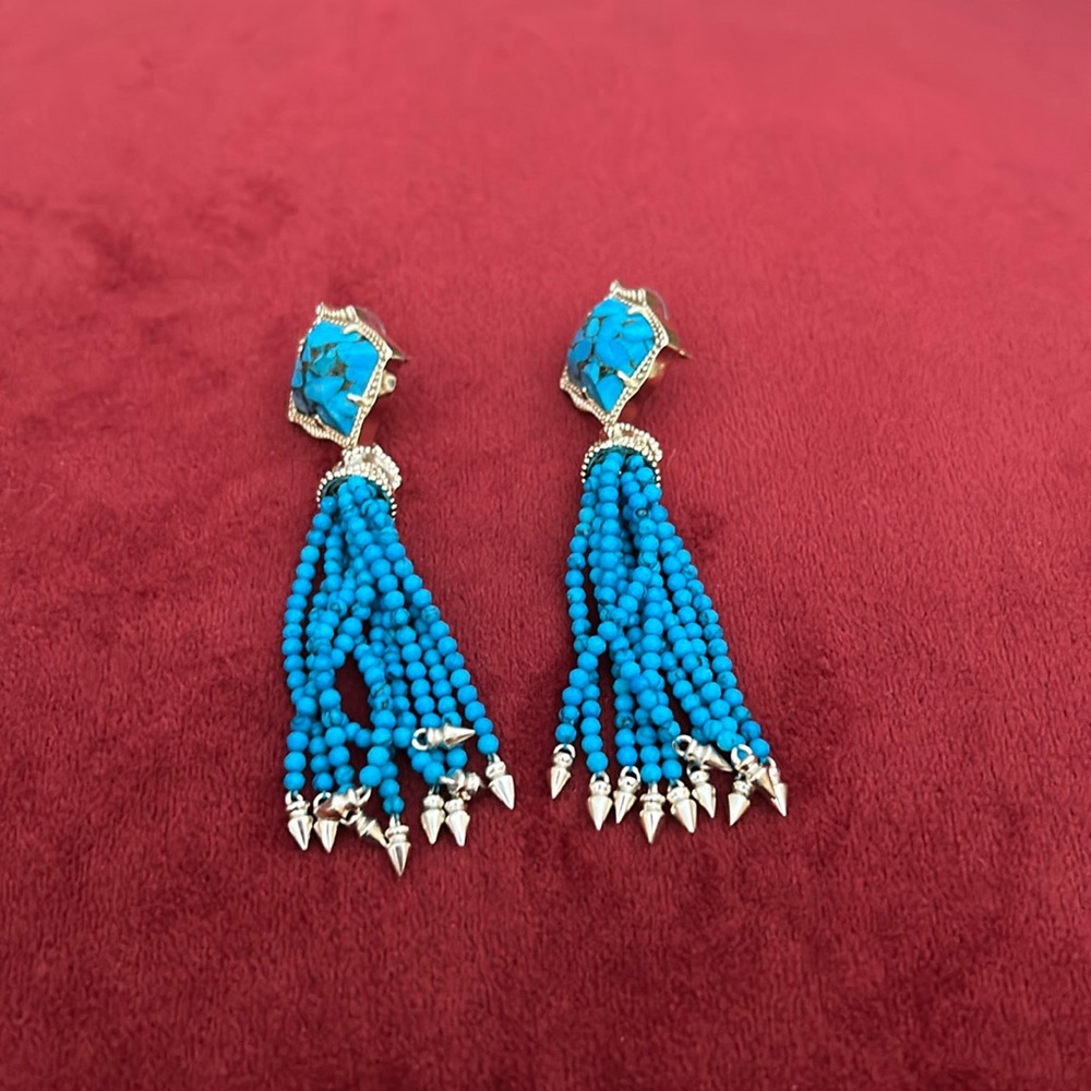 NWOT Kendra Scott earrings